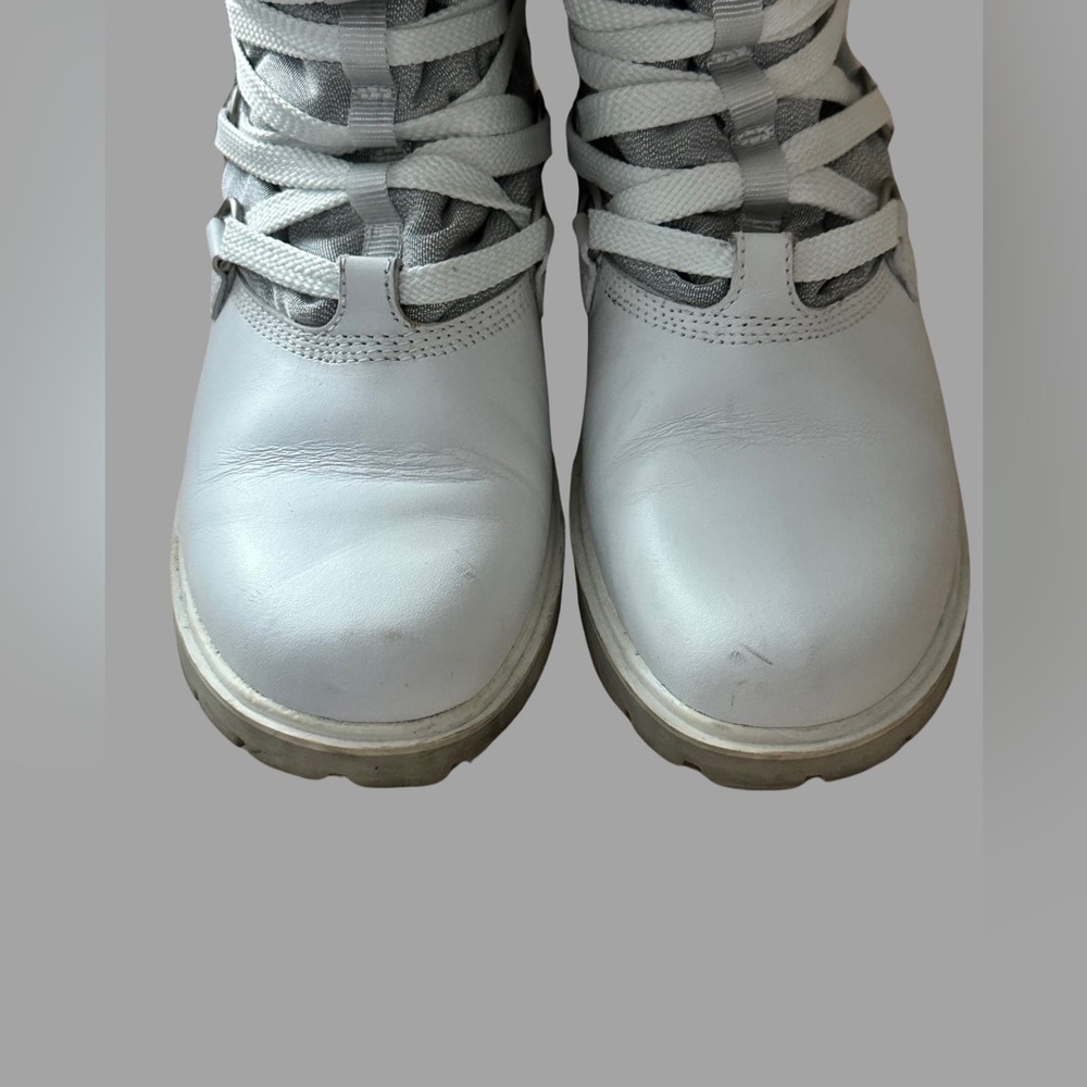 TIMBERLAND White Genuine Leather Boot Women’s Size 7. - Picture 8 of 16